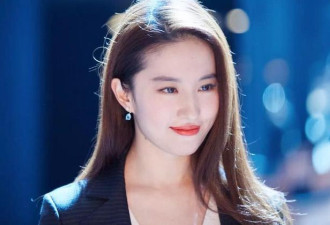 知道刘亦菲的妈妈美，没想到她的爸爸也这么帅