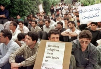 苏莱曼尼死后的伊朗：有人痛哭有人做蛋糕庆祝