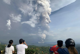 菲律宾旅游胜地塔尔火山喷发 恐为超危险爆裂式