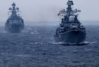 俄海军编队到访越南金兰湾