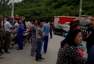 辽宁运送炸药车辆爆炸 致11死 25人被困
