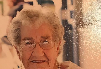 92岁奶奶无法证明自己年满18被拒绝交货