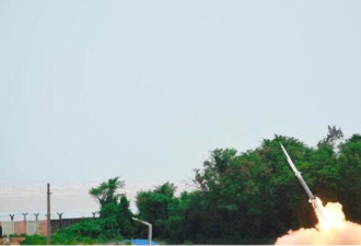 印度试射新型导弹 号称赶上了英国流星