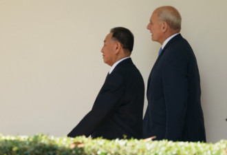 第一次！朝鲜领导人左右手金英哲现身白宫