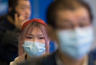 谣传邱香果偷了实验室的冠状病毒投到了武汉