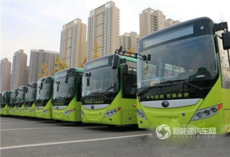 湖北赤壁：城市公交、农村客运暂停运营