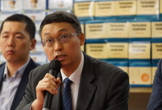 多伦多总领馆总领事韩涛助力加拿大华人捐赠