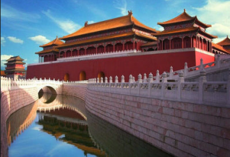 台北故宫镇馆之宝 在北京故宫只是三级品