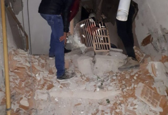 土耳其6.8级地震 已致14死57伤多栋建筑倒塌