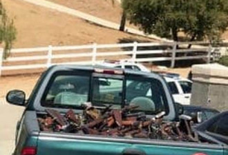 美国洛杉矶警方缴获一个“军火库”：553把枪