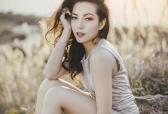 37岁香港知名模特因性感身材受关注