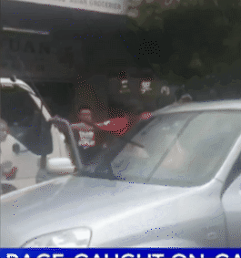 悉尼街头中国男子与路人殴打本田司机
