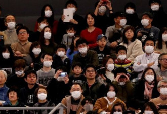 香港肺炎感染者乘坐过的游轮在日本引起大骚动