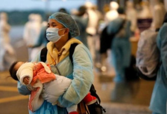 中国官方新冠病毒死亡超千人 单日感染人数下降