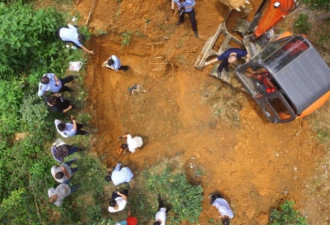 男子被父母兄弟杀害后藏尸地窖 14年后被挖出