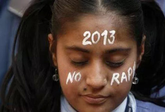 印度“黑公交”轮奸案 女大学生被用钢管残害