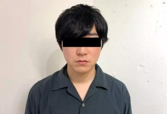 他徒手造“女友” 由于太热情 每次都被扑倒