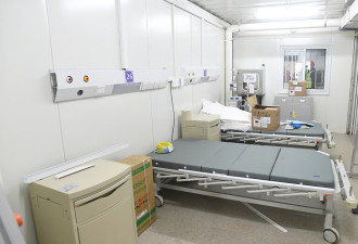 病人转向火神山医院 大量救护车闪警灯疾驰