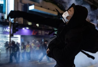 新冠病毒疫情让香港民运示威熄火