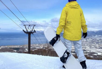 王思聪现身日本滑雪 带网红好友享受私人雪场
