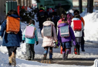 荷兰日本童被当中国人 遭围殴流血