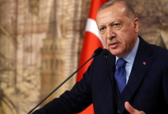 土耳其总统埃尔多安下令阻止难民偷渡爱琴海