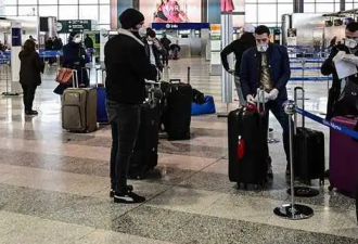 美机场高危疫区乘客不设防 专查中国旅客惹抱怨