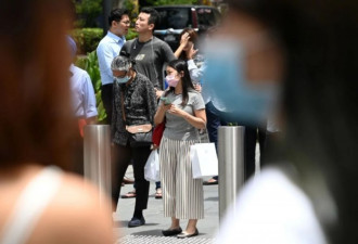 中国夫妇封城前逃离武汉：确诊感染又要坐牢