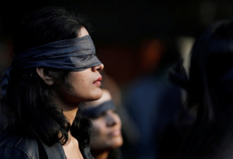 上千男子闯女校猥亵 印度强奸案日增罪在莫迪