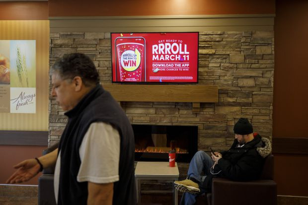 “Tim Hortons cancels the paper cup portion of Roll Up the Rim amid coronavirus fears”的图片搜索结果