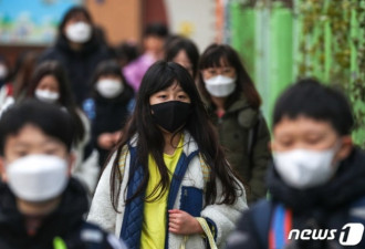 韩学校推迟至4月6日开学 已有300多名学生确诊