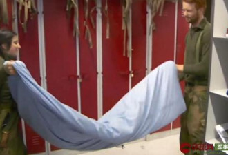 挪威军队男女混住宿舍内部曝光:男女兵一起叠被