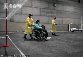 欧洲最大方舱医院开始入住 这床位间隔也太大了