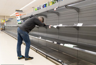 心碎！澳洲老人在超市流泪照刷爆全网