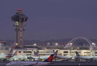 洛杉矶海关查获假冒试剂盒,美国多个机场拥堵