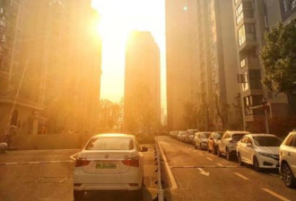 解封首日 武汉人的街拍：久违了热干面！