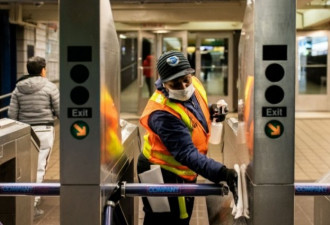 纽约地铁沦陷 1092员工确诊 22人病死