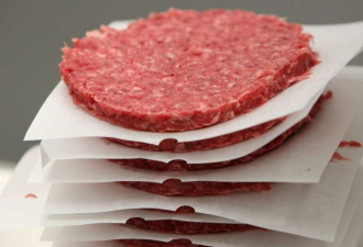 工人确诊工厂纷纷关闭 北美超市肉类供应危险了
