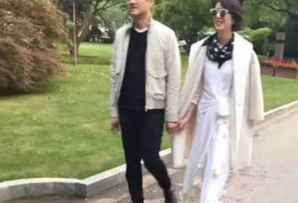 李亚鹏女友烫发后自拍，频频晒美照秀大长腿