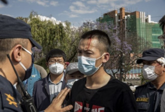 47中国人滞留尼泊尔 求助使馆无门上街抗议被捕