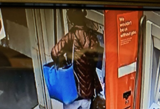 在多伦多ATM上故意吐痰的女子被逮捕