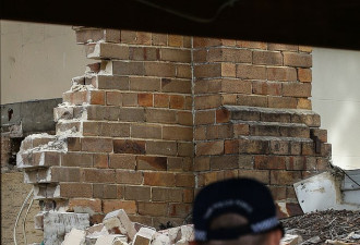 悉尼建筑工地发生墙体倒塌，4名工人被压！