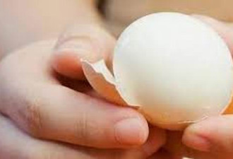张文宏：每天吃3-4个鸡蛋 已写入治疗处方