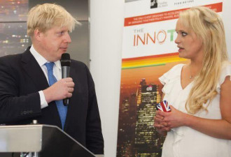 英国首相喜得男婴后，与美国企业家传桃色绯闻