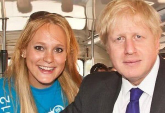 英国首相喜得男婴后，与美国企业家传桃色绯闻