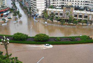 官方:中国进入汛期 148条河流发生超警戒洪水
