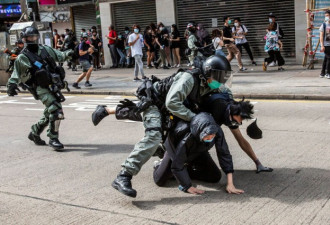 川普与默克尔通话:两人因中国发生激烈争论