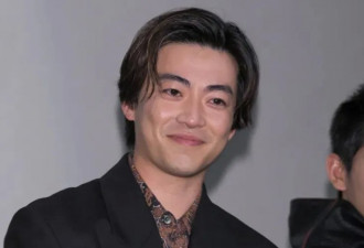 男星被拍后承认隐婚！结婚5年与家人分居