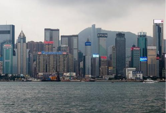 英国可能向近三百万香港居民提供“移民通道”