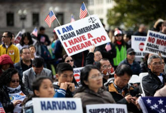 美国教授“歧视黑人”被停职后 华人站出来撑腰